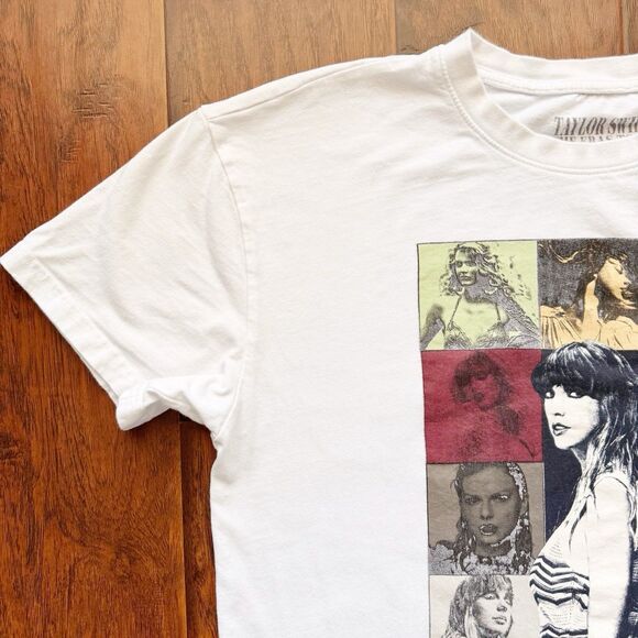 Taylor Swift Eras‎ Tour 2023 White Official Merch T-Shirt L Double Sided *flaws* - Picture 9 of 16